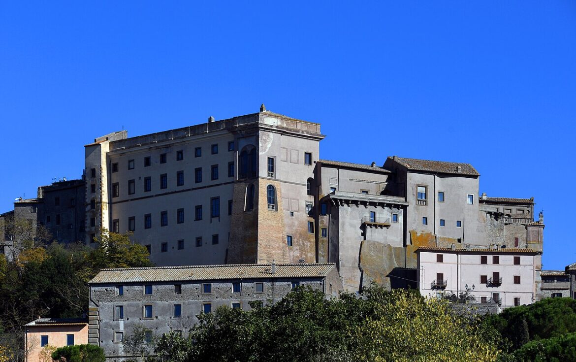 Palazzo Orsini e il borgo di Bomarzo