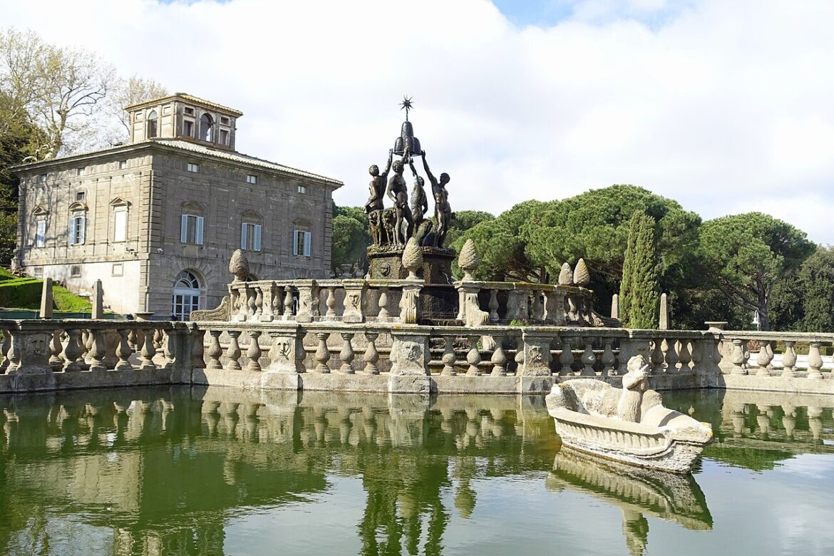 Fontana dei Mori nei giardini di Villa Lante a Bagnaia